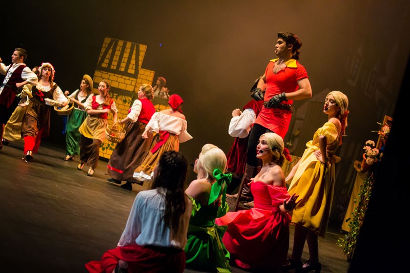 LA BELLA Y LA BESTIA - Domingo 12 Enero (17:00 h) ATENCION abierta nueva sesión a las 19:00 horas
