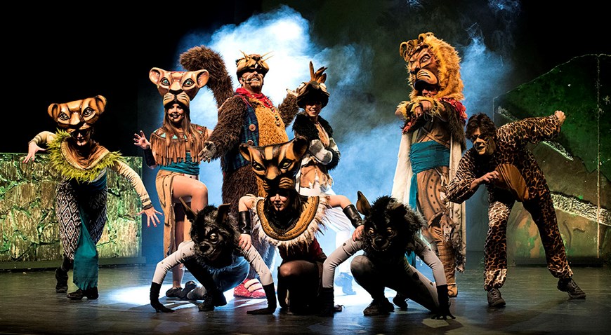 EL TRIBUTO DEL REY LEON. DE SAMBA A KIARA - Cía.: Onbeat(Madrid) Sábado  29 Septiembre (18:00 h) Domingo 30 Septiembre (12:00 y 18:00 h) 