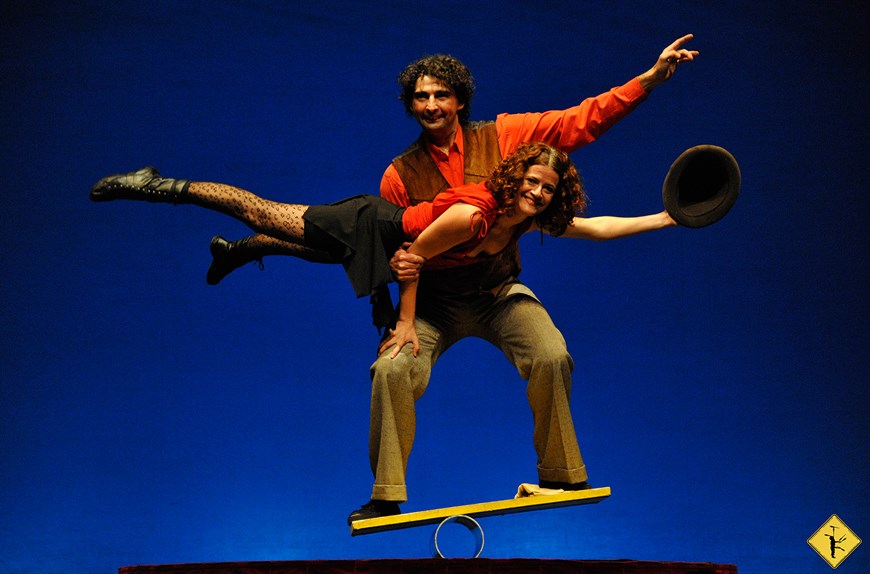 EL VIAJE DE MIERCOLES - Cía: Circobaya - Domingo 2 Diciembre (18:00 horas)